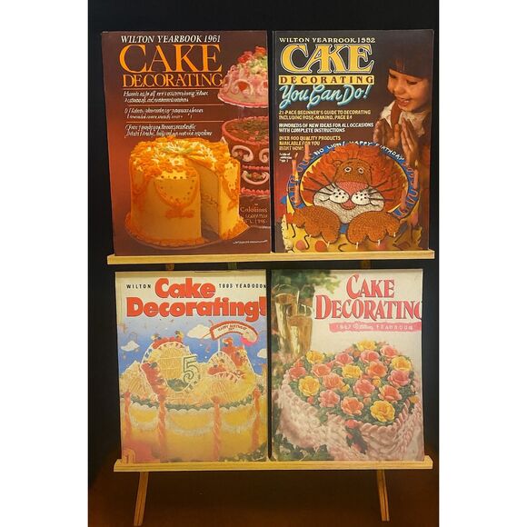 Vintage Wilton Cake Decorating Yearbook Lot – 1981, 1982, 1992, 1993 (set of 4) - Picture 1 of 3